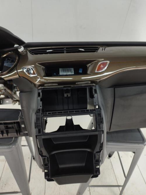 Tableau de bord CITROEN C3 2 PHASE 1 Essence