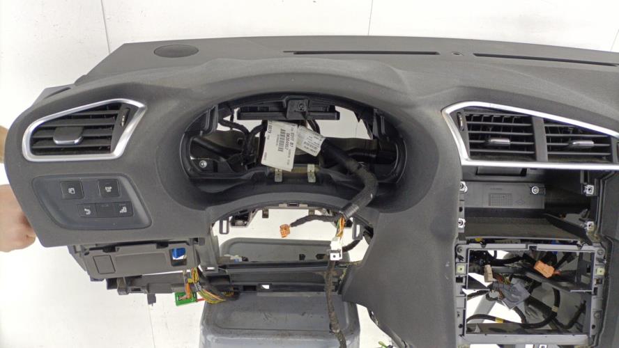 Tableau de bord CITROEN C4 2 PHASE 1 Diesel