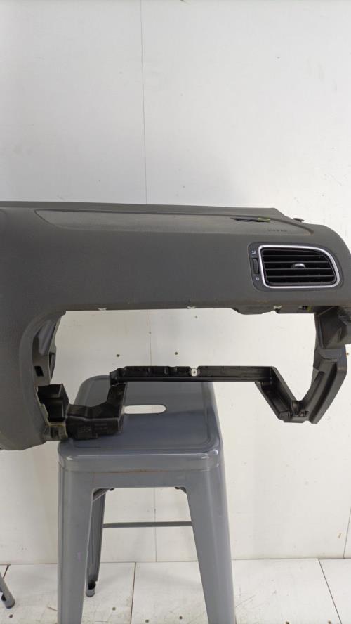 Tableau de bord VOLKSWAGEN POLO 5 PHASE 1 Essence