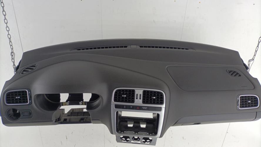 Tableau de bord VOLKSWAGEN POLO 5 PHASE 1 Diesel