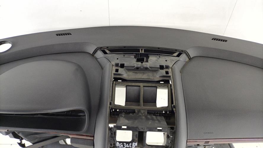 Tableau de bord PEUGEOT 407 PHASE 1 BREAK Diesel