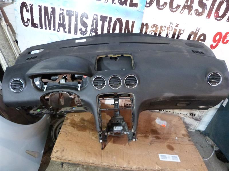 Tableau de bord PEUGEOT 308 1 SW PHASE 1 BREAK Diesel