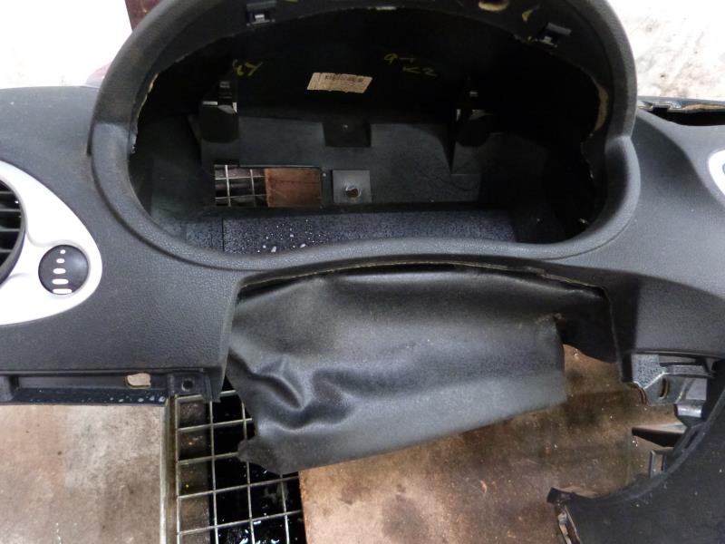 Tableau de bord RENAULT CLIO 3 PHASE 1 BREAK Diesel