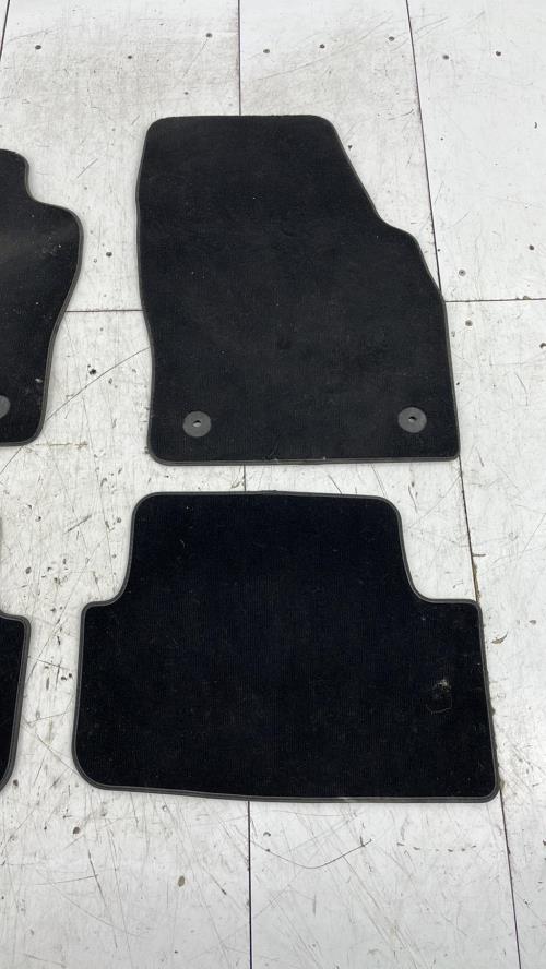 Tapis de sol VOLKSWAGEN POLO 6 PHASE 1 Essence