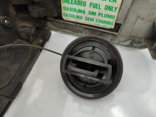 Trappe d'essence RENAULT LAGUNA 2 PHASE 2 Essence