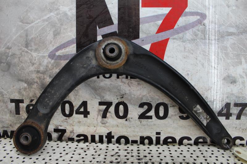 Triangle avant droit PEUGEOT 308 1 PHASE 1 Diesel