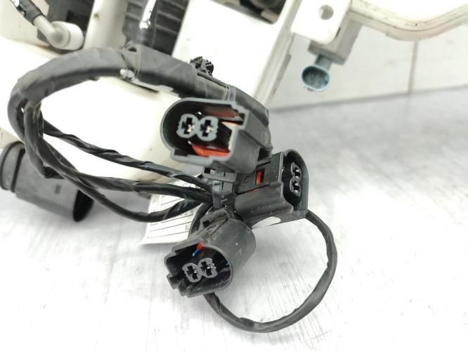 Vase de lave glace BMW X5 E70 PHASE 2 Diesel