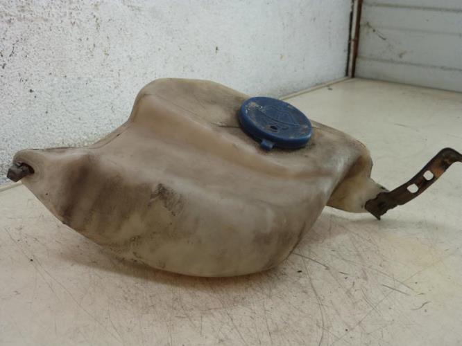 Vase de lave glace PEUGEOT 205 PHASE 2 Diesel