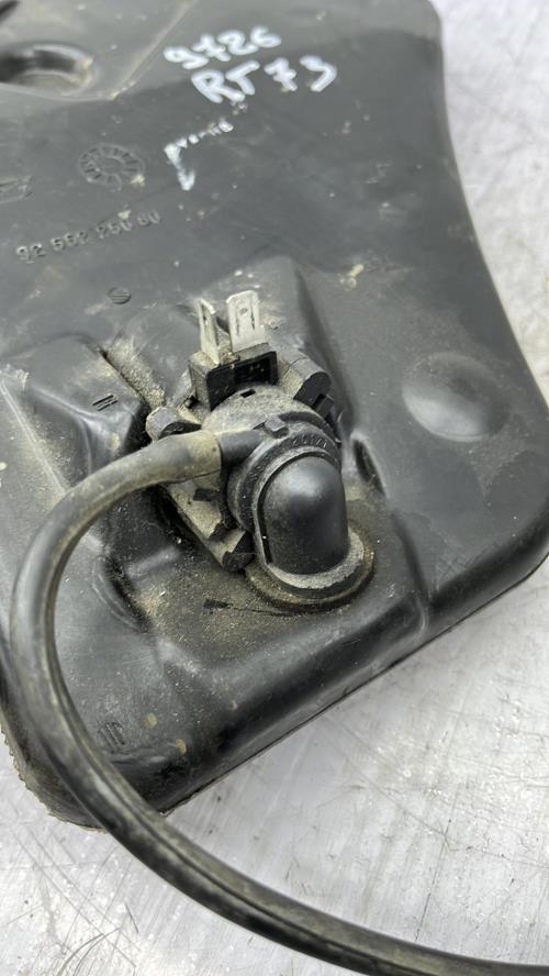 Vase de lave glace PEUGEOT 205 PHASE 2 Diesel