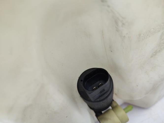 Vase de lave glace VOLKSWAGEN POLO 3 PHASE 1 Essence