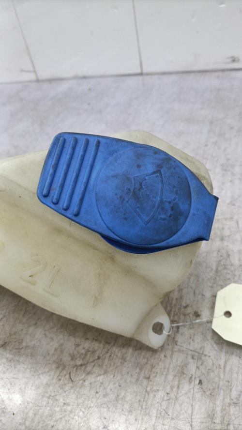 Vase de lave glace VOLKSWAGEN POLO 3 PHASE 2 Essence