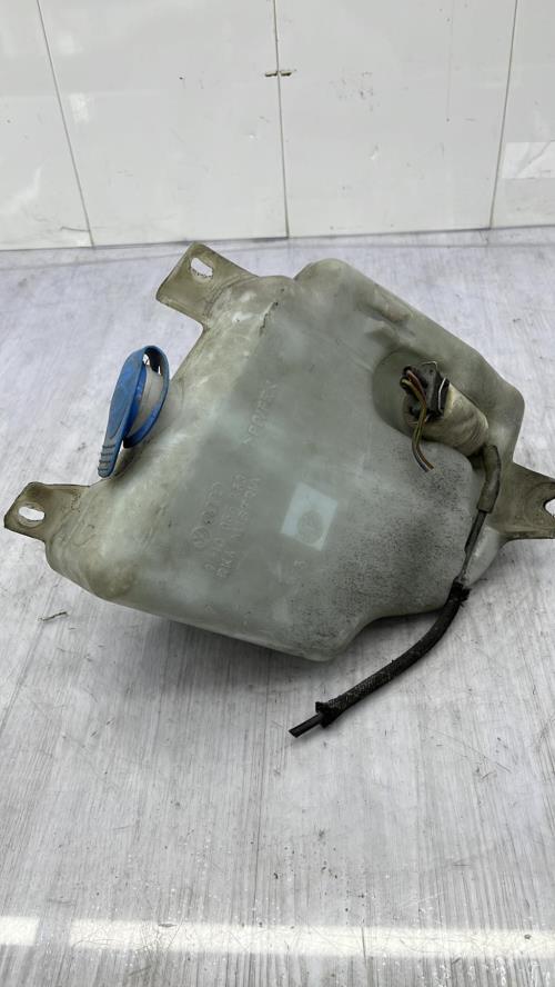 Vase de lave glace VOLKSWAGEN GOLF 4 CABRIOLET Essence