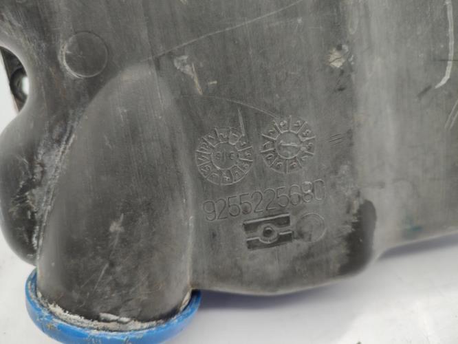 Vase de lave glace PEUGEOT 205 PHASE 2 Diesel