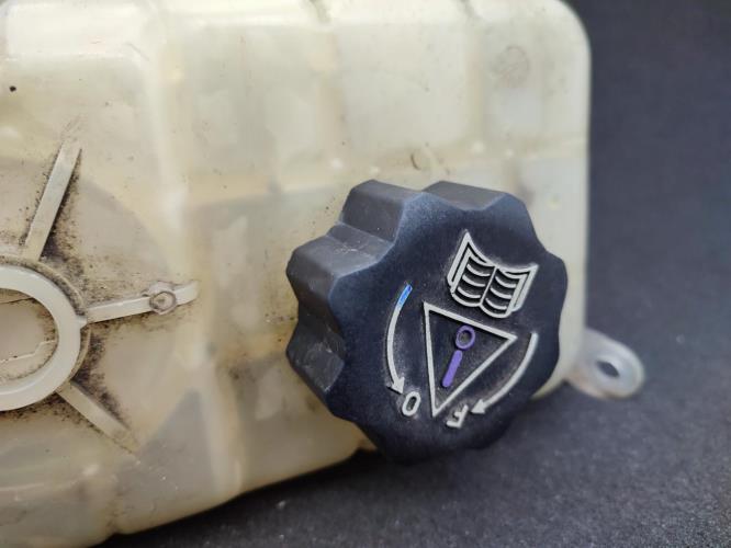 Vase d'expansion CITROEN C5 2 BREAK Diesel