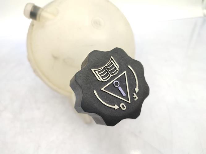 Vase d'expansion PEUGEOT 308 1 PHASE 1 Diesel