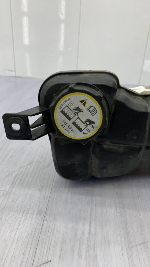 Vase d'expansion FORD MONDEO 3 PHASE 1 Diesel
