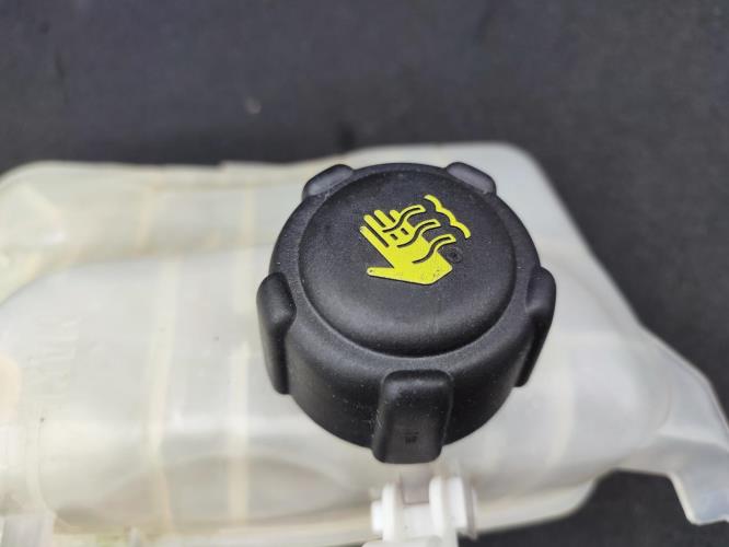 Vase d'expansion RENAULT MEGANE 3 PHASE 1 Diesel