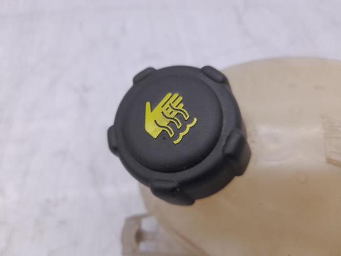 Vase d'expansion RENAULT CLIO 4 PHASE 1 Diesel