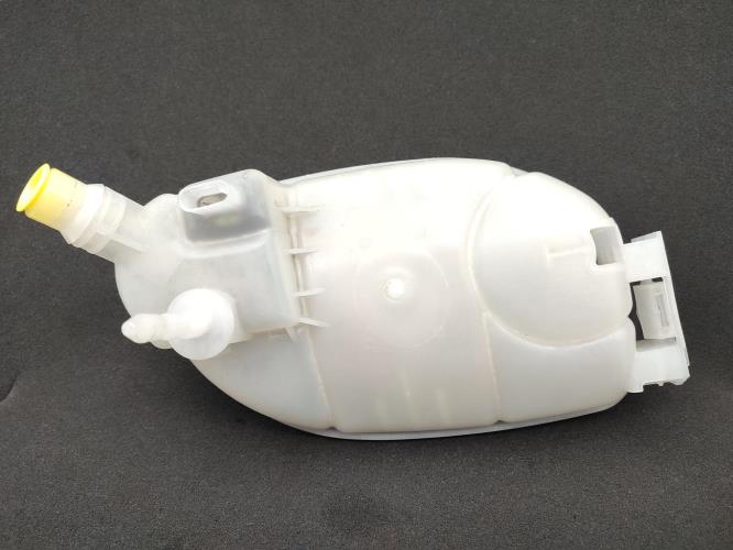 Vase d'expansion MERCEDES CLASSE CLA 117 SHOOTING BREAK Essence