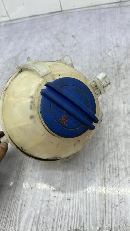 Vase d'expansion VOLKSWAGEN POLO 5 PHASE 1 Diesel