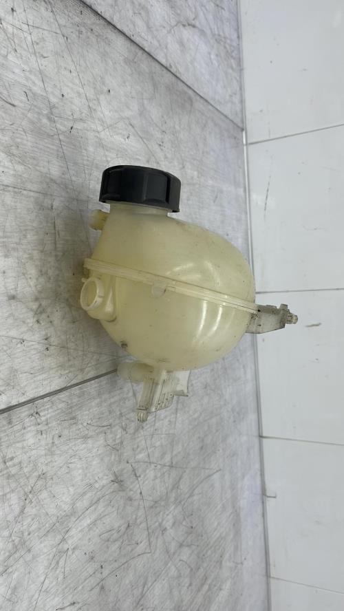 Vase d'expansion PEUGEOT 2008 1 PHASE 1 Diesel