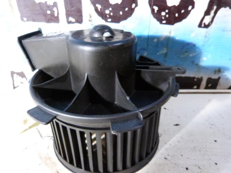 Ventilateur chauffage PEUGEOT 206+ Essence
