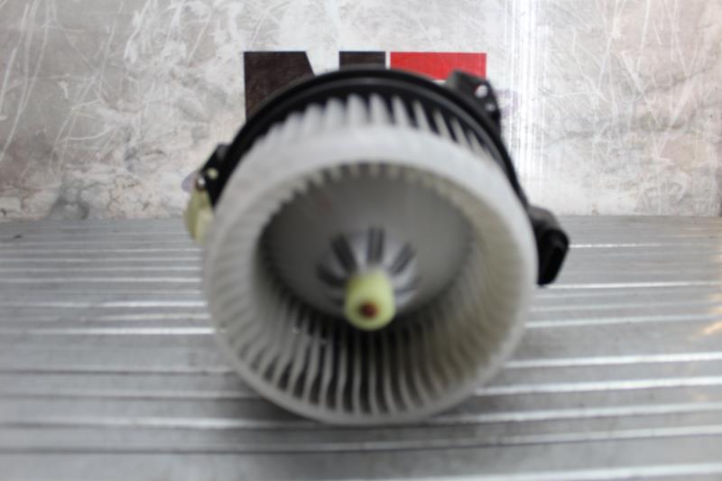 Ventilateur chauffage TOYOTA AURIS 1 PHASE 1 Diesel