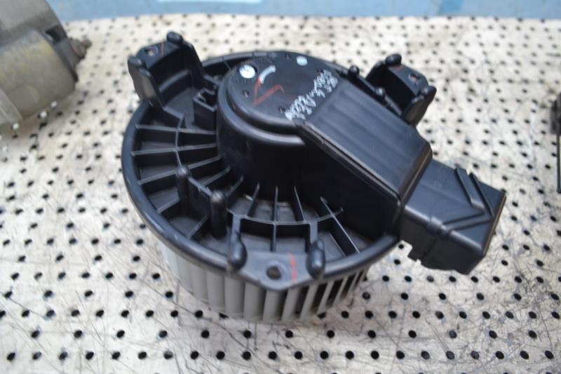 Ventilateur chauffage TOYOTA YARIS 2 PHASE 1 Diesel
