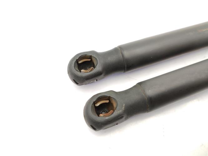 Verin de coffre FORD FIESTA 5 PHASE 1 Diesel