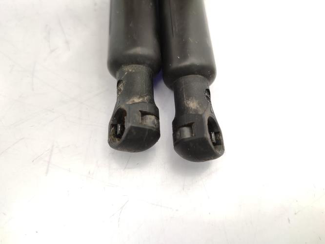 Verin de coffre PEUGEOT 208 1 PHASE 1 Essence