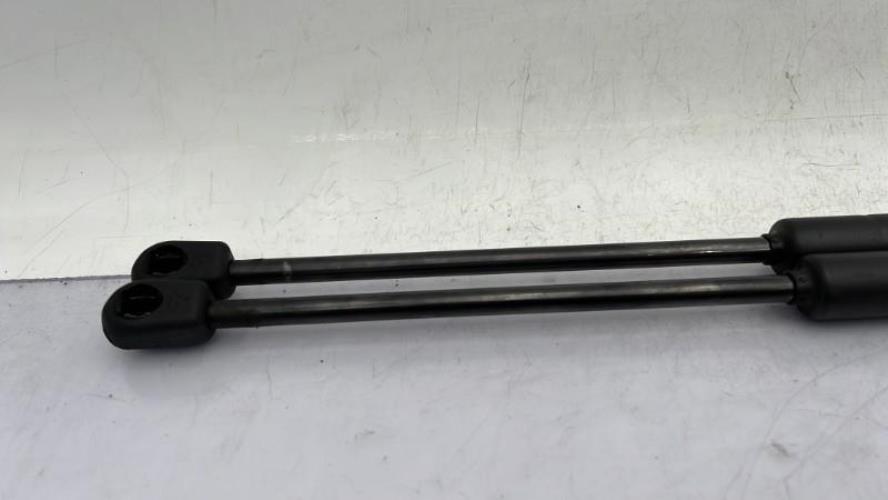 Verin de coffre FIAT PUNTO 2 PHASE 1 Essence