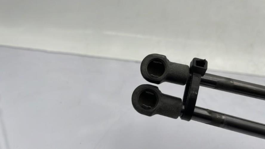 Verin de coffre VOLKSWAGEN GOLF 6 Diesel