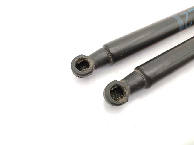 Verin de coffre TOYOTA YARIS 3 PHASE 1 Diesel