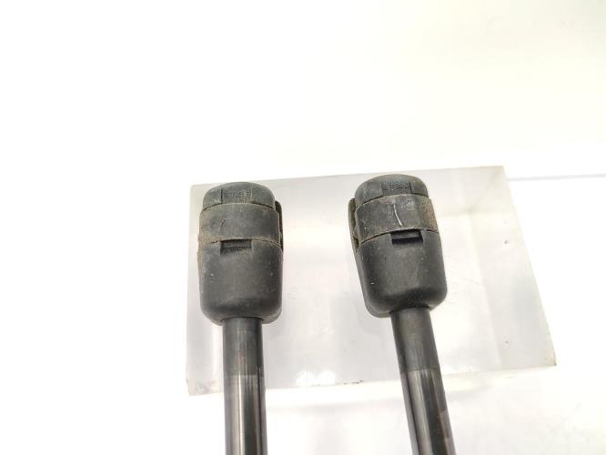 Verin de coffre VOLKSWAGEN POLO 5 PHASE 1 Essence