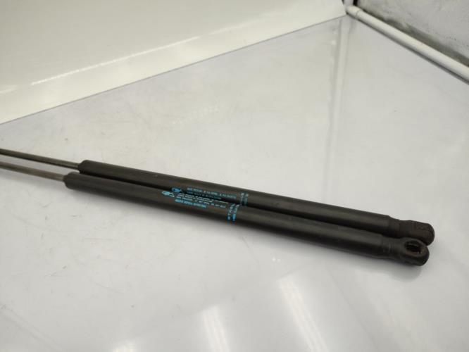 Verin de coffre PEUGEOT 1007 Diesel