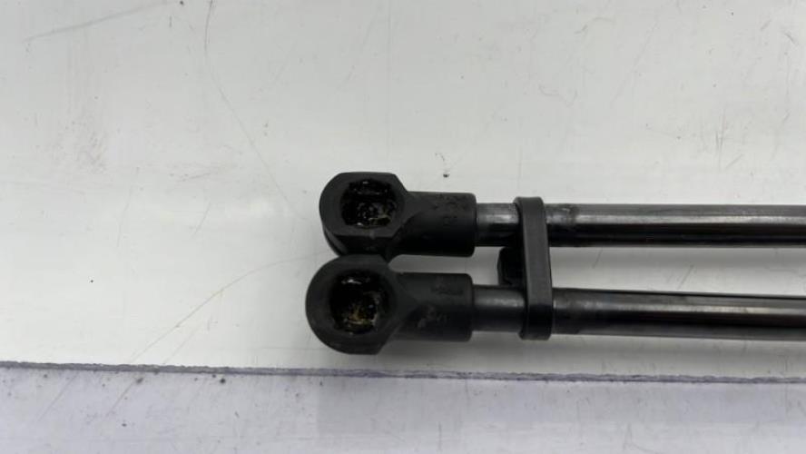 Verin de coffre NISSAN MICRA 5 Essence