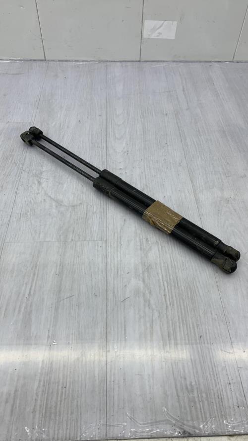 Verin de coffre RENAULT MEGANE 3 PHASE 2 Diesel