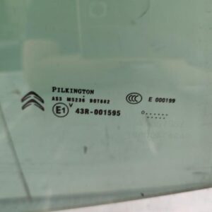 Vitre arriere droit CITROEN C4 2 PHASE 1 Diesel