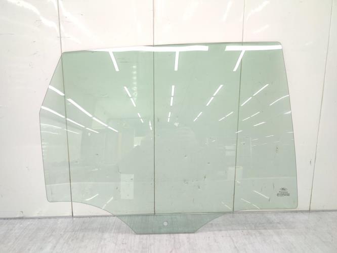 Vitre arriere droit FORD FIESTA 5 PHASE 1 Diesel