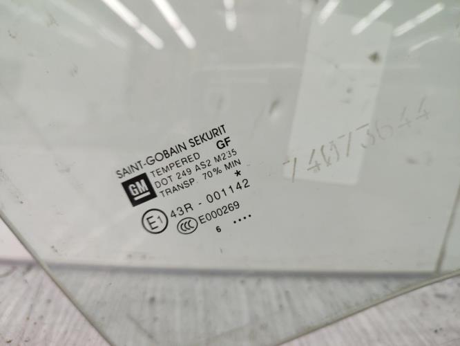 Vitre arriere droit OPEL CORSA D PHASE 1 Diesel