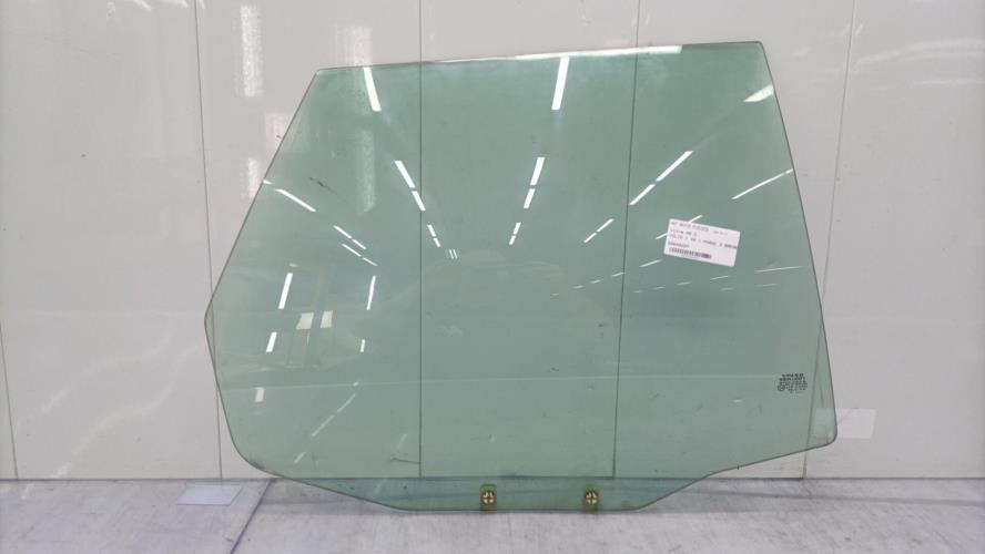 Vitre arriere droit VOLVO V 40 1 PHASE 2 BREAK Diesel