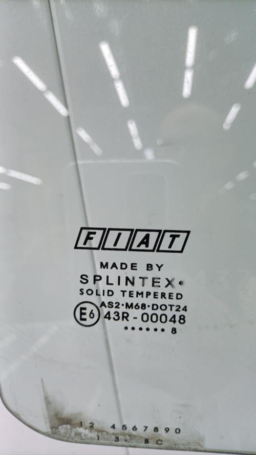 Vitre arriere droit FIAT GRANDE PUNTO Diesel