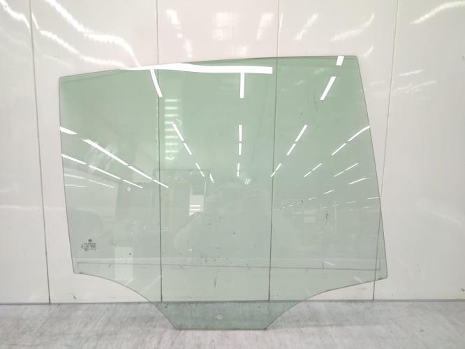 Vitre arriere droit VOLKSWAGEN GOLF PLUS PHASE 1 Essence