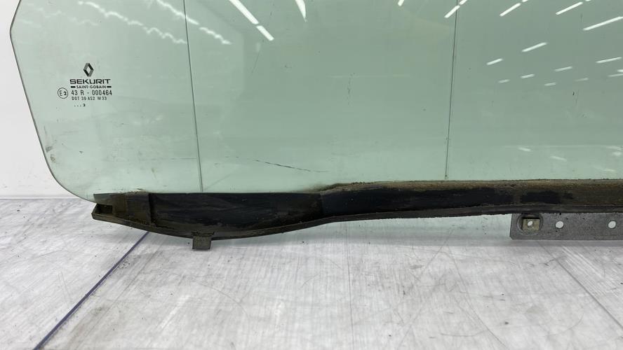 Vitre arriere droit RENAULT R21 PHASE 2 Diesel