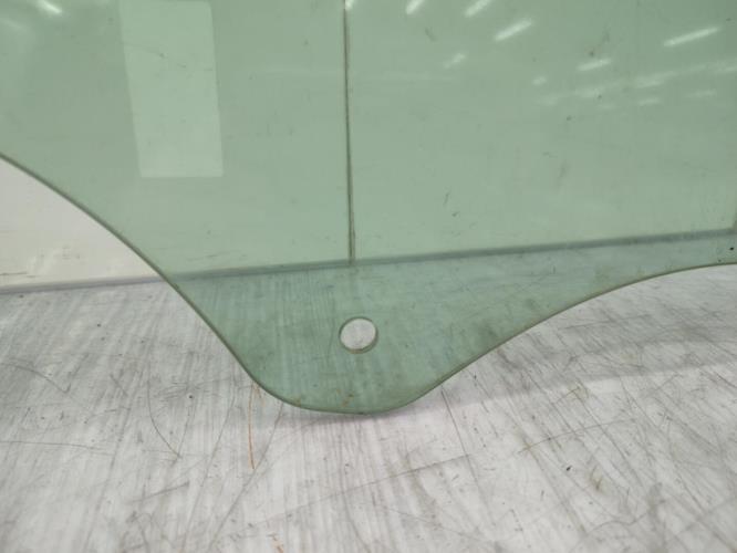 Vitre arriere droit RENAULT LAGUNA 2 PHASE 1 BREAK Essence