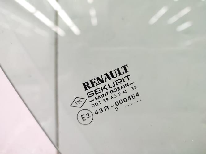 Vitre arriere droit RENAULT MEGANE 2 PHASE 1 Diesel