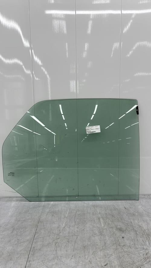 Vitre arriere droit RENAULT SCENIC 1 PHASE 2 Essence