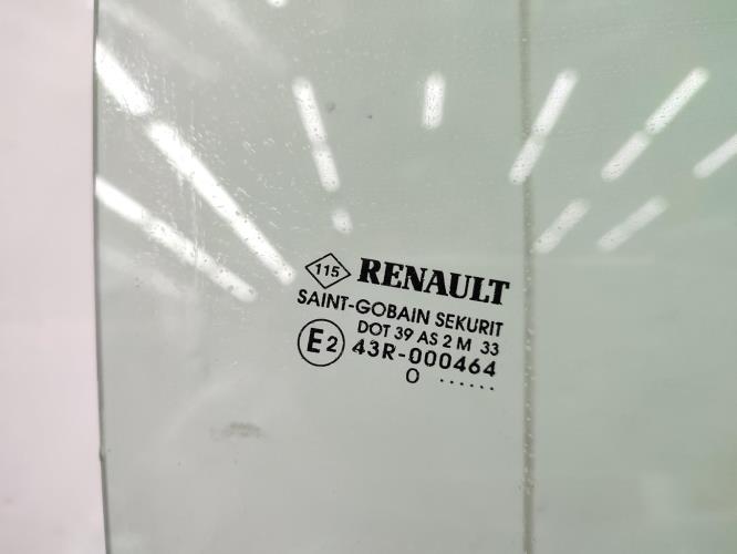 Vitre arriere droit RENAULT CLIO 3 PHASE 2 Diesel