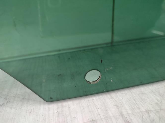 Vitre arriere droit RENAULT CLIO 3 PHASE 2 BREAK Diesel