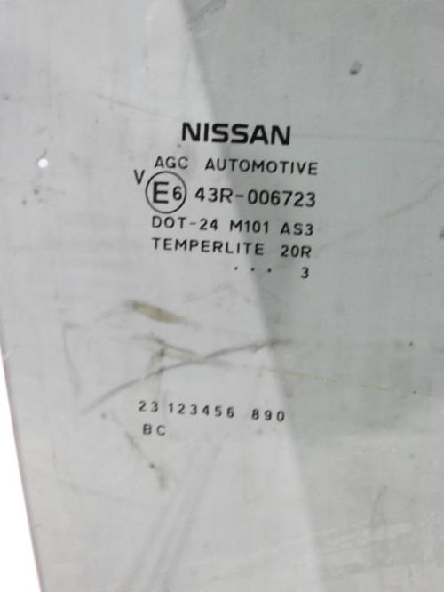 Vitre arriere droit NISSAN JUKE 1 PHASE 1 Diesel